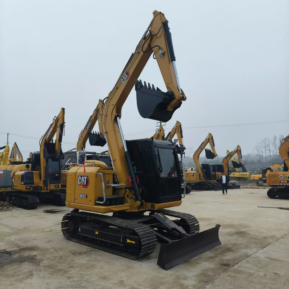 CATERPILLAR 307E2 - Excavadora de cadenas: foto 5 CATERPILLAR 307E2 - Excavadora de cadenas: foto 5