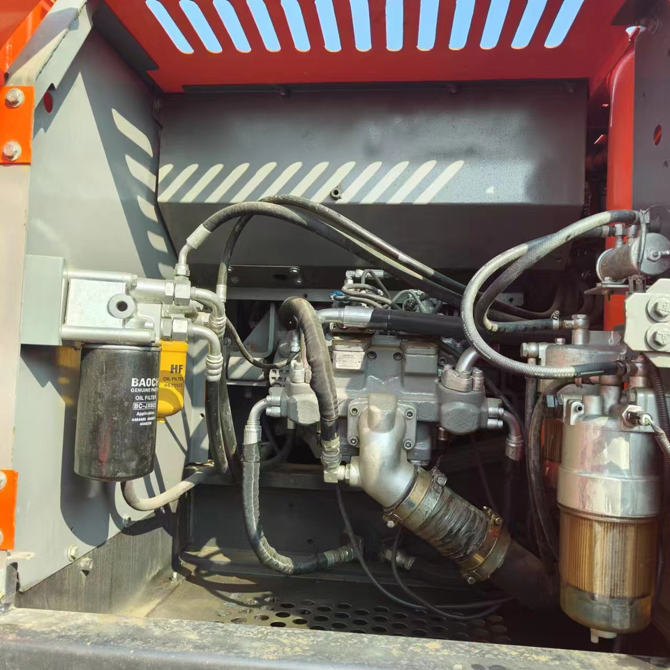 Leasing financiero de HITACHI ZX210 leasing HITACHI ZX210: foto 13