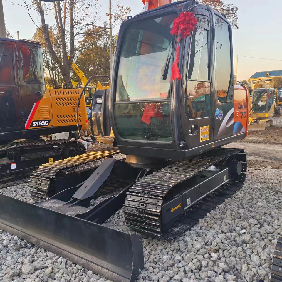 Excavadora de cadenas HITACHI ZX70: foto 9