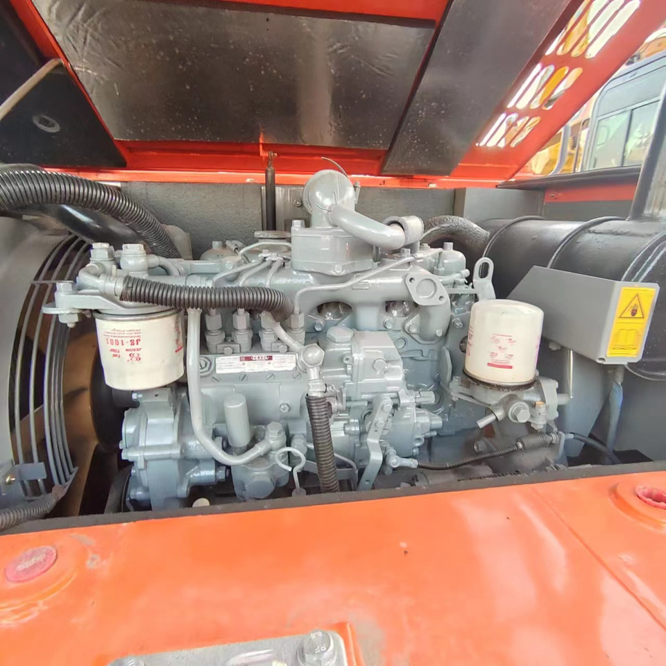 Excavadora de cadenas HITACHI ZX70: foto 10