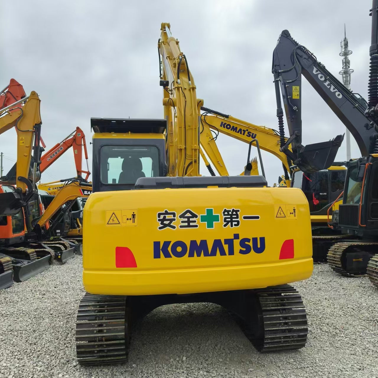 KOMATSU PC110 - Excavadora de cadenas: foto 4 KOMATSU PC110 - Excavadora de cadenas: foto 4