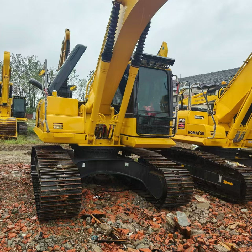Excavadora de cadenas KOMATSU PC200: foto 7