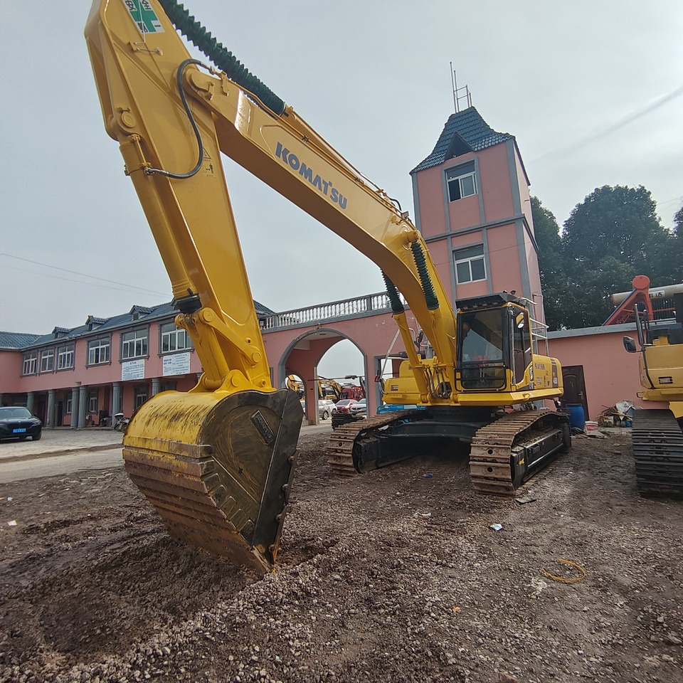 Excavadora de cadenas KOMATSU PC450-8: foto 7