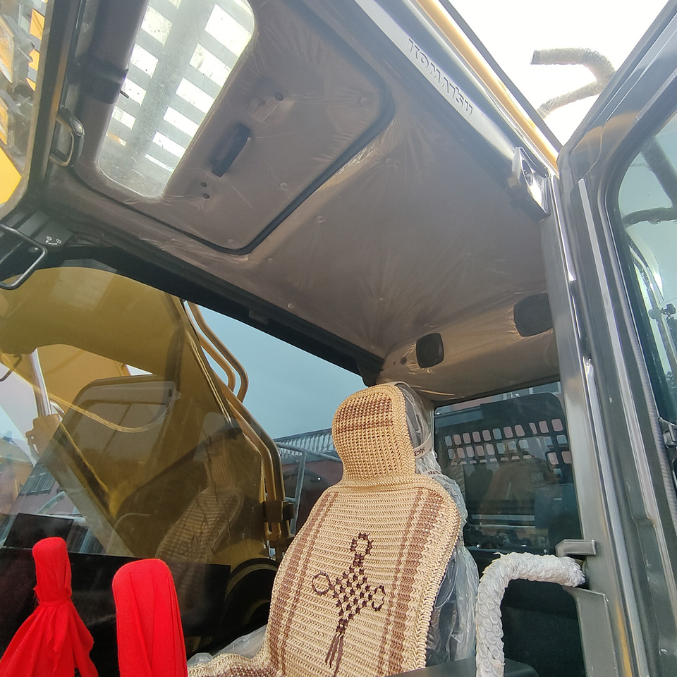 Excavadora de cadenas KOMATSU PC450-8: foto 17