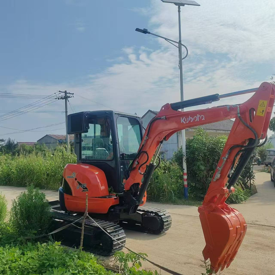 Miniexcavadora KUBOTA U35: foto 6