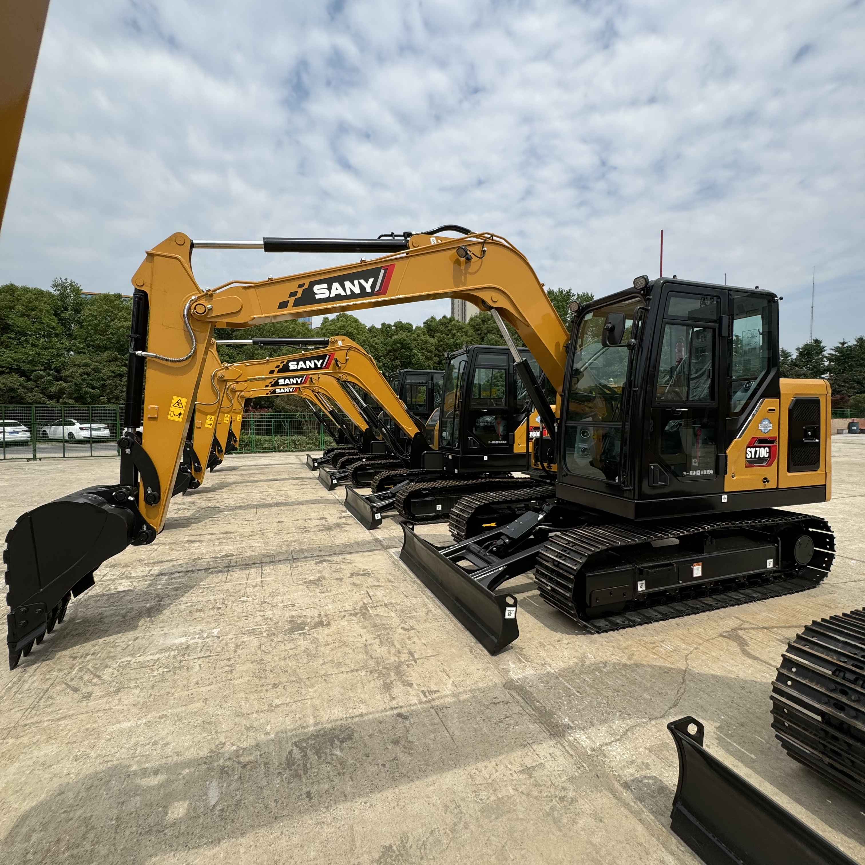 SANY SY70C - Excavadora de cadenas: foto 4 SANY SY70C - Excavadora de cadenas: foto 4