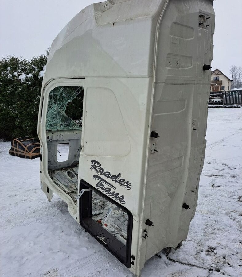 1111111 Volvo FH4 - Cabina para Camión: foto 1 1111111 Volvo FH4 - Cabina para Camión: foto 1