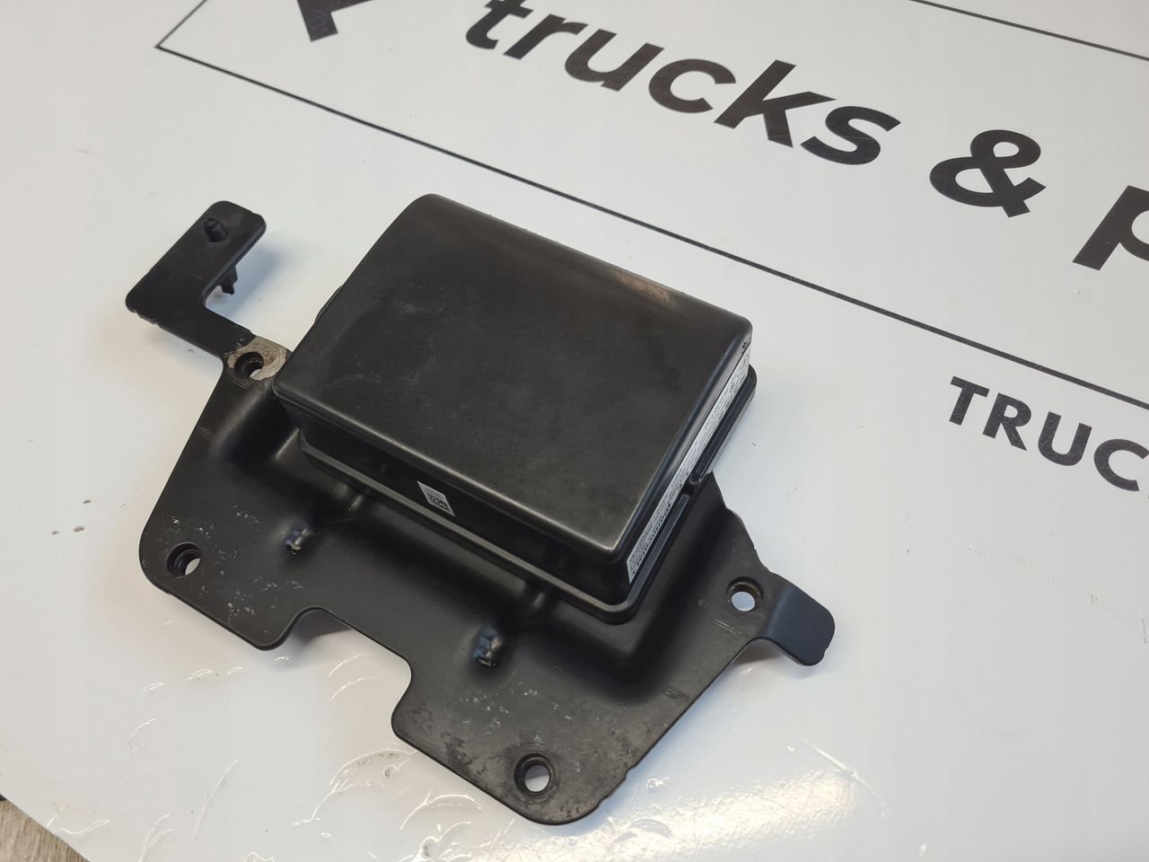 CONTINENTAL RADAR DISTRONIK MOCOWANIE RENAULT GAMA RANGE VOLVO FH FM 4 FH 16 FMX FL FE - Sensor para Camión: foto 3 CONTINENTAL RADAR DISTRONIK MOCOWANIE RENAULT GAMA RANGE VOLVO FH FM 4 FH 16 FMX FL FE - Sensor para Camión: foto 3