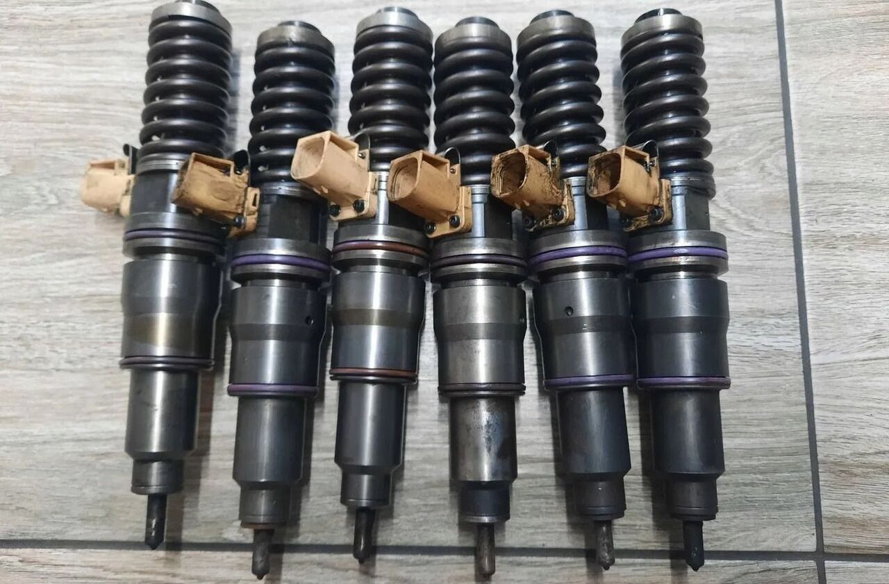 DELPHI POMPOWTRYSKIWACZ VOLVO FM RENAULT PREMIUM DXI 11 410 450 20747797 - Bomba de inyección para Camión: foto 1 DELPHI POMPOWTRYSKIWACZ VOLVO FM RENAULT PREMIUM DXI 11 410 450 20747797 - Bomba de inyección para Camión: foto 1