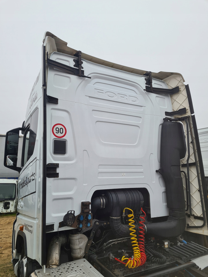 FORD KABINA KOMPLETNA FORD F-MAX 500 TRUCKS - Cabina para Camión: foto 5 FORD KABINA KOMPLETNA FORD F-MAX 500 TRUCKS - Cabina para Camión: foto 5