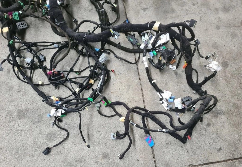 FORD WIĄZKA INSTALACJA KABINY KONSOLI DESKI ROZDZIELCZEJ FORD F-MAX 500 TRUCKS - Cables/ Alambres para Camión: foto 2 FORD WIĄZKA INSTALACJA KABINY KONSOLI DESKI ROZDZIELCZEJ FORD F-MAX 500 TRUCKS - Cables/ Alambres para Camión: foto 2