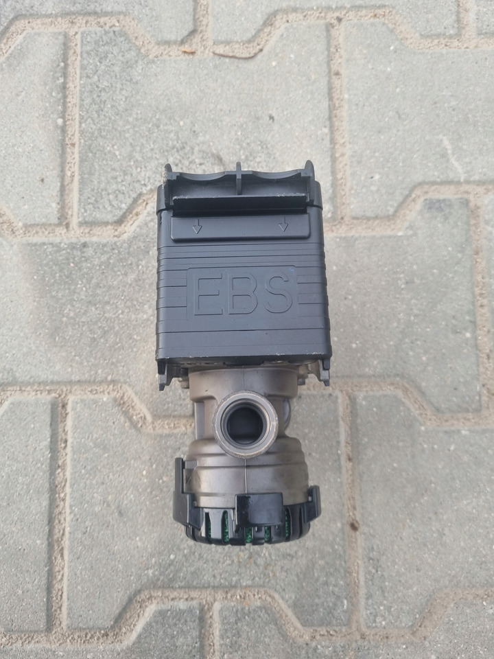 KNORR-BREMSE ZAWÓR MODULATOR EBS PRZÓD VOLVO FH 4 FM 4 FMX 4 FL FE - Válvula de freno para Camión: foto 3 KNORR-BREMSE ZAWÓR MODULATOR EBS PRZÓD VOLVO FH 4 FM 4 FMX 4 FL FE - Válvula de freno para Camión: foto 3