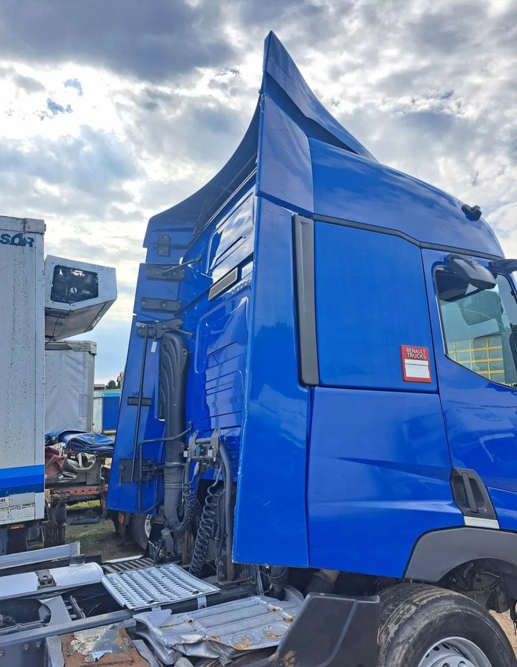 OWIEWKI KABINY KOMPLET RENAULT GAMA T RANGE - Aerodinámica/ Spoiler: foto 1 OWIEWKI KABINY KOMPLET RENAULT GAMA T RANGE - Aerodinámica/ Spoiler: foto 1