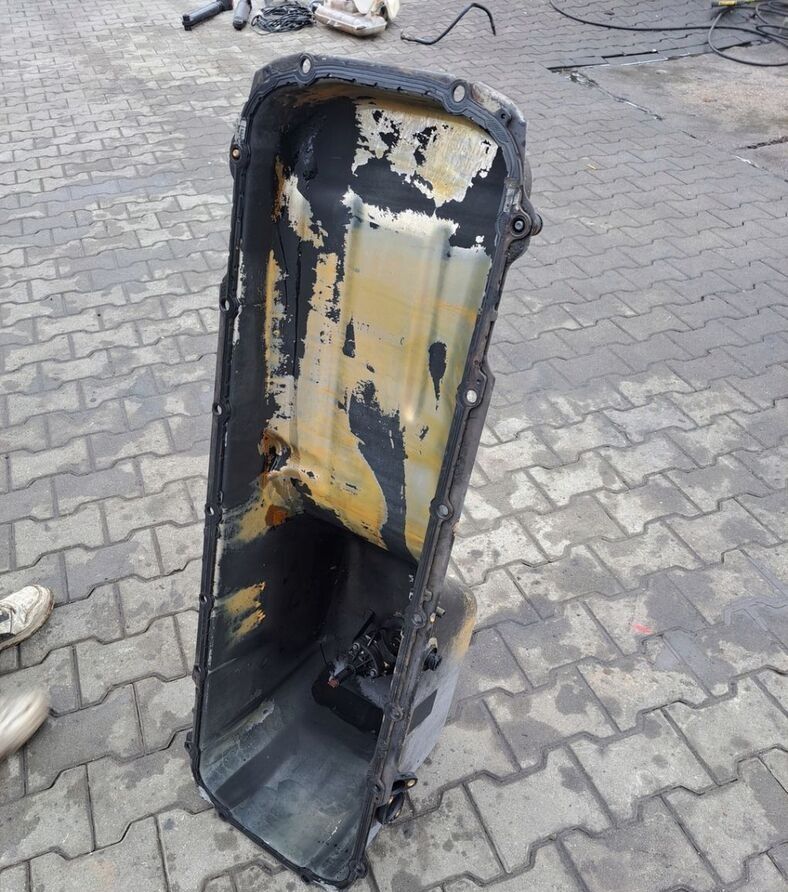 Cárter de aceite para Camión RENAULT MISA MISKA OLEJOWA SILNIKA METALOWA RENAULT PREMIUM KERAX LANDER DXI 11: foto 7 Cárter de aceite para Camión RENAULT MISA MISKA OLEJOWA SILNIKA METALOWA RENAULT PREMIUM KERAX LANDER DXI 11: foto 7