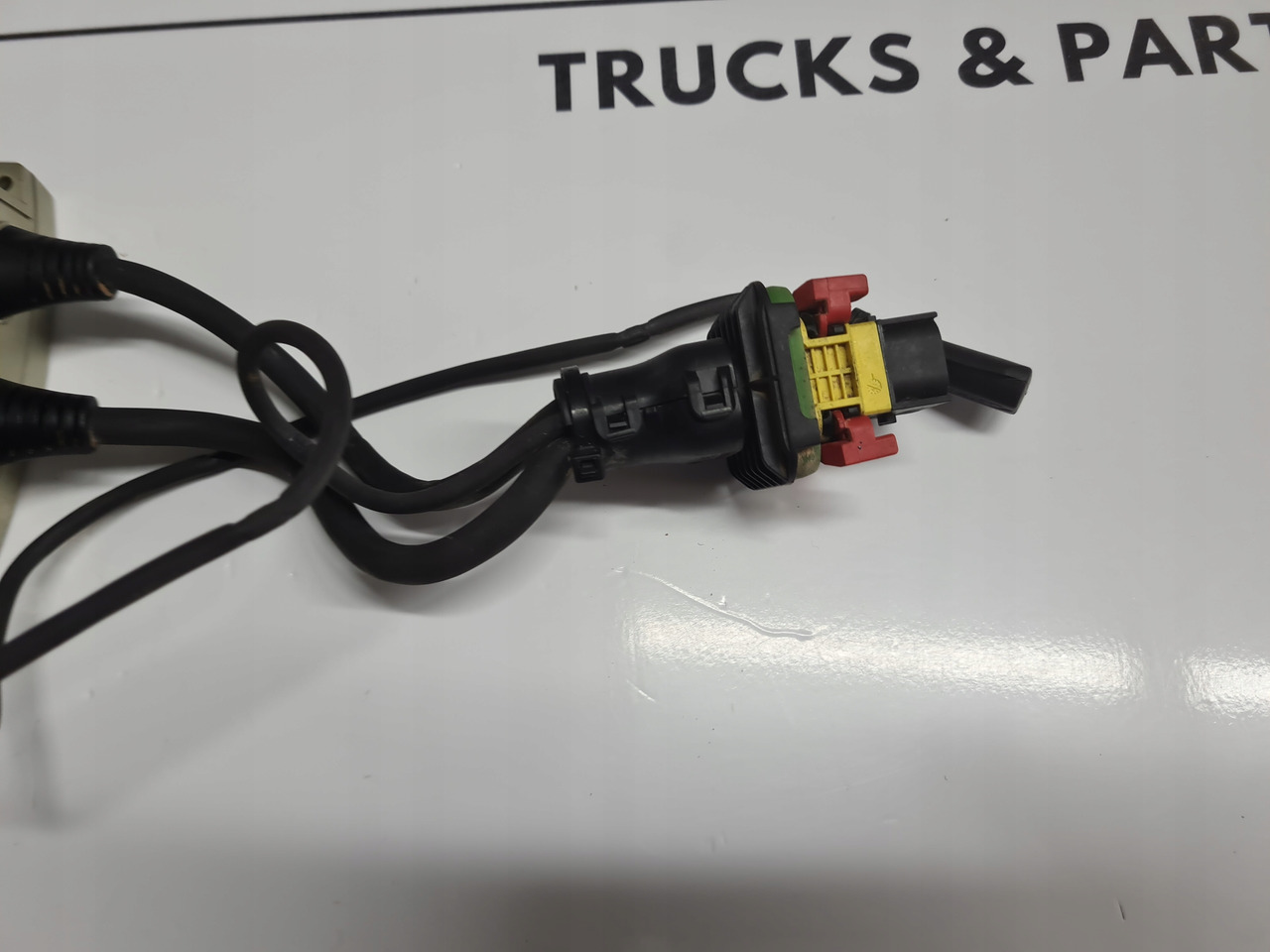 RENAULT REGULATOR NAPIĘCIA AKUMULATORA RENAULT GAMA RANGE T EVO - Sistema eléctrico para Camión: foto 3 RENAULT REGULATOR NAPIĘCIA AKUMULATORA RENAULT GAMA RANGE T EVO - Sistema eléctrico para Camión: foto 3