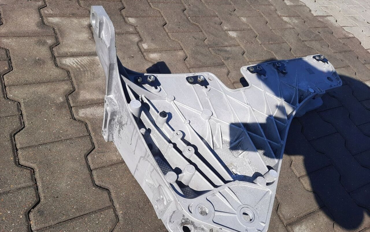 Renault MOCOWANIE ŁAPA KABINY T GAMA HIGH 82311041 - Cabina e interior para Camión: foto 1 Renault MOCOWANIE ŁAPA KABINY T GAMA HIGH 82311041 - Cabina e interior para Camión: foto 1