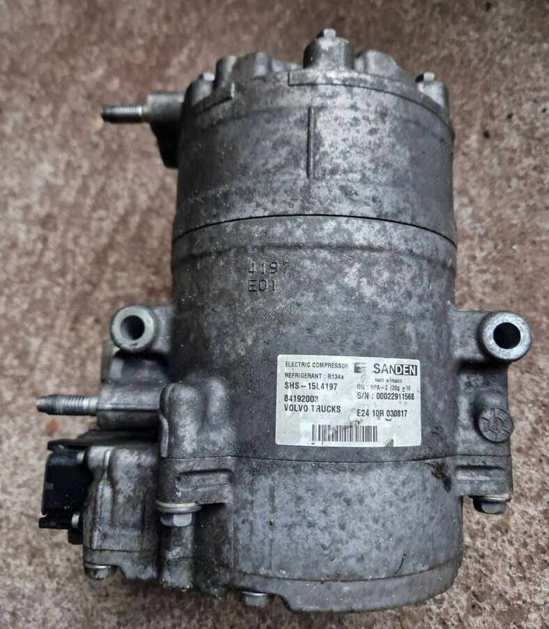 Sanden SPRĘŻARKA KOMPRESOR KLIMATYZACJI POSTOJOWEJ VOLVO FH 4 FM 4 84192003 - Compresor de aire acondicionado para Camión: foto 2 Sanden SPRĘŻARKA KOMPRESOR KLIMATYZACJI POSTOJOWEJ VOLVO FH 4 FM 4 84192003 - Compresor de aire acondicionado para Camión: foto 2