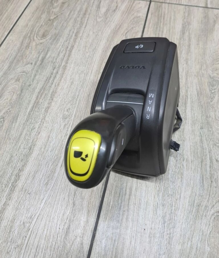VOLVO JOYSTICK ZMIANY BIEGÓW GAŁKA LEWAREK VOLVO FH 4 FM 4 FH 16 EURO 6 22647972 - Palanca de cambio para Camión: foto 1 VOLVO JOYSTICK ZMIANY BIEGÓW GAŁKA LEWAREK VOLVO FH 4 FM 4 FH 16 EURO 6 22647972 - Palanca de cambio para Camión: foto 1