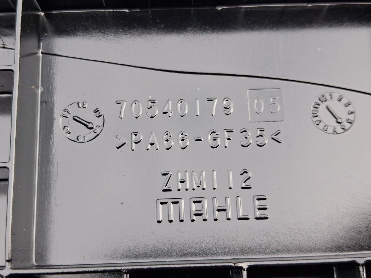 Motor y piezas para Camión VOLVO POKRYWA GŁOWICY ZAWORÓW RENAULT GAMA D DTI 5 VOLVO FL D5K: foto 7 Motor y piezas para Camión VOLVO POKRYWA GŁOWICY ZAWORÓW RENAULT GAMA D DTI 5 VOLVO FL D5K: foto 7