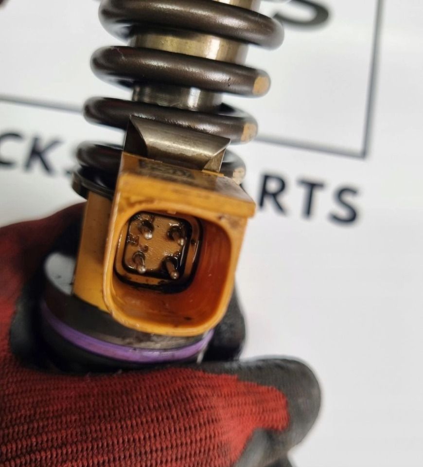 VOLVO POMPOWTRYSKIWACZE WTRYSKI RENAULT MAGNUM DXI 13 VOLVO FH 13 FM 13 21340616 - Bomba de inyección para Camión: foto 2 VOLVO POMPOWTRYSKIWACZE WTRYSKI RENAULT MAGNUM DXI 13 VOLVO FH 13 FM 13 21340616 - Bomba de inyección para Camión: foto 2