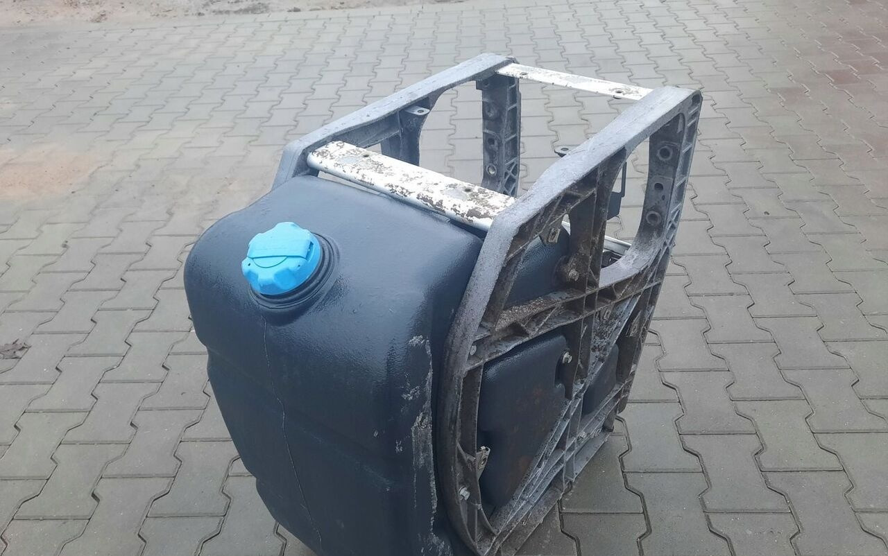 VOLVO ZBIORNIK ADBLUE RENAULT GAMA RANGE K C T VOLVO FH 4 FM 4 FMX FH 5 FM 5 - Depósito de AdBlue para Camión: foto 2 VOLVO ZBIORNIK ADBLUE RENAULT GAMA RANGE K C T VOLVO FH 4 FM 4 FMX FH 5 FM 5 - Depósito de AdBlue para Camión: foto 2