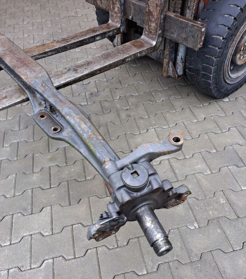 Volvo BELKA OŚ PRZEDNIA ZWROTNICE VOLVO FH FM 12 13 - Eje y piezas para Camión: foto 3 Volvo BELKA OŚ PRZEDNIA ZWROTNICE VOLVO FH FM 12 13 - Eje y piezas para Camión: foto 3