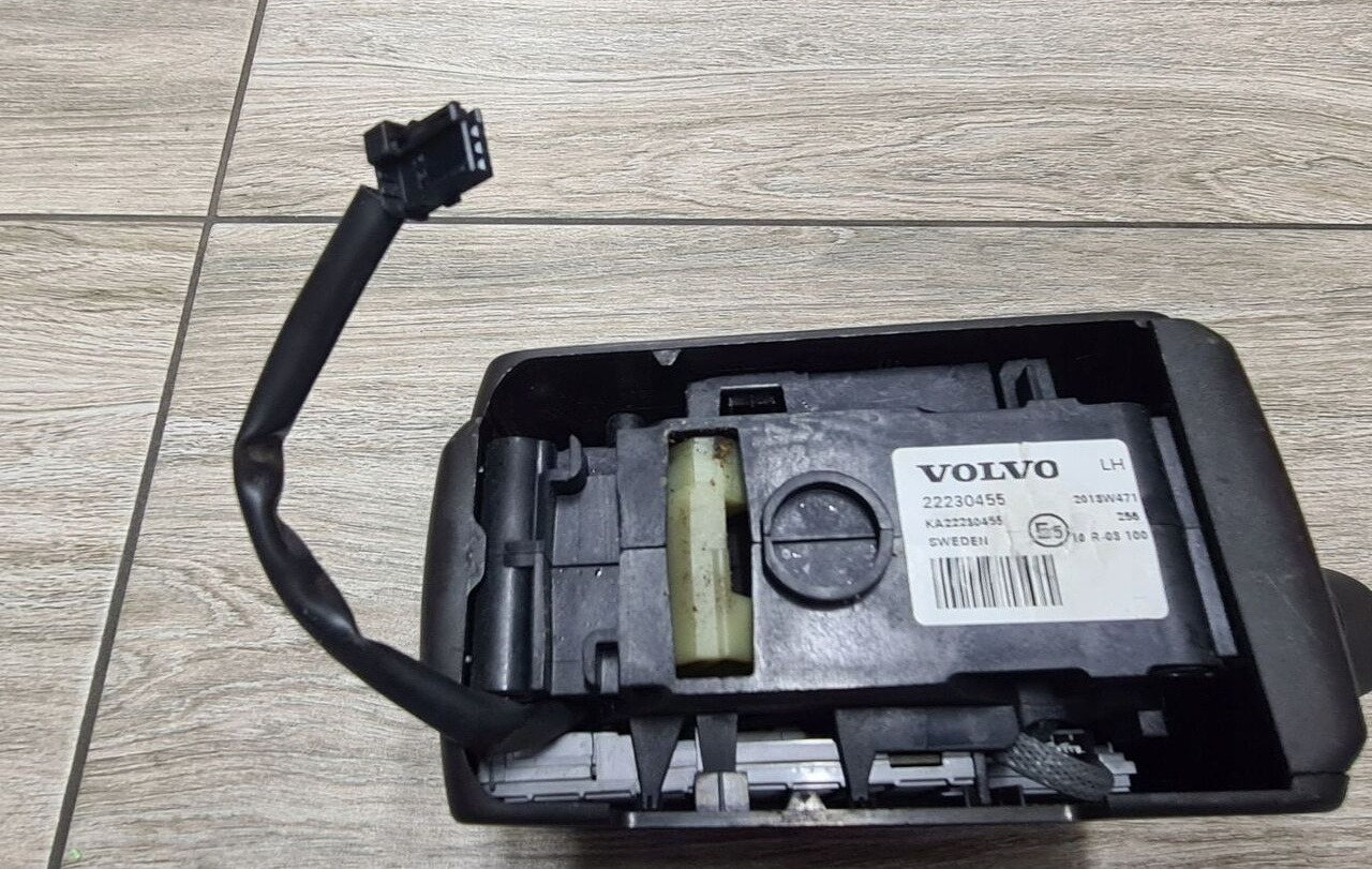 Volvo JOYSTICK ZMIANY BIEGÓW GAŁKA LEWAREK VOLVO FH FM 4 22230455 - Palanca de cambio para Camión: foto 2 Volvo JOYSTICK ZMIANY BIEGÓW GAŁKA LEWAREK VOLVO FH FM 4 22230455 - Palanca de cambio para Camión: foto 2