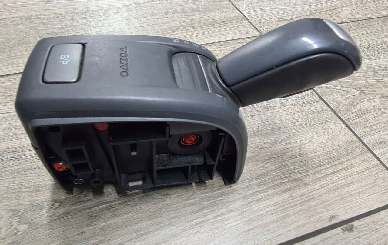 Volvo JOYSTICK ZMIANY BIEGÓW GAŁKA LEWAREK VOLVO FH FM 4 22230455 - Palanca de cambio para Camión: foto 1 Volvo JOYSTICK ZMIANY BIEGÓW GAŁKA LEWAREK VOLVO FH FM 4 22230455 - Palanca de cambio para Camión: foto 1