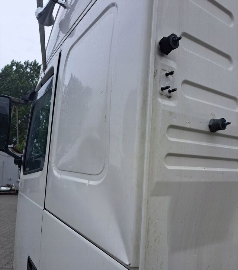 Volvo LIFT XL 12/13R FH 13 - Cabina para Camión: foto 2 Volvo LIFT XL 12/13R FH 13 - Cabina para Camión: foto 2