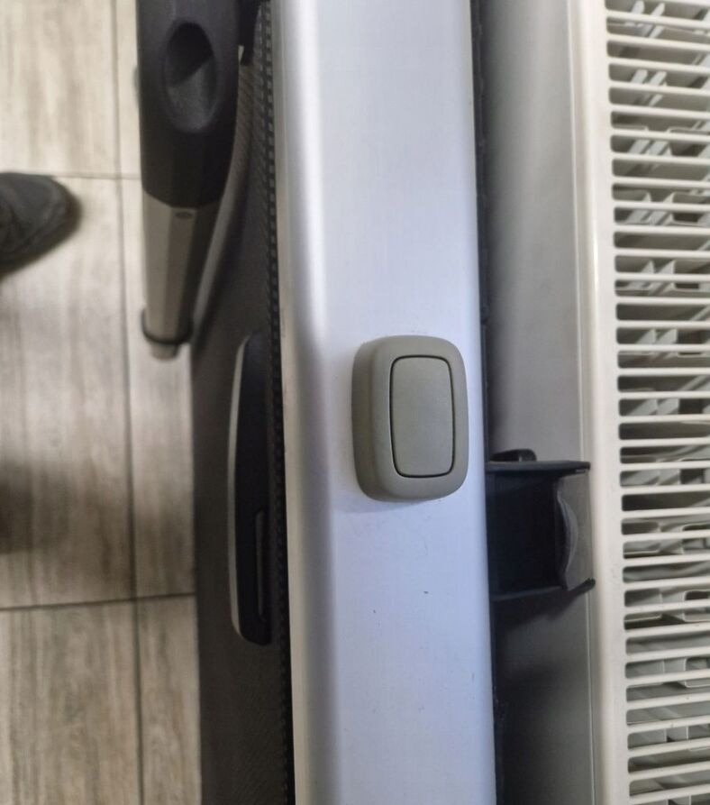 Volvo ŁÓŻKO GÓRNE LEŻANKA FH 4 - Asiento para Camión: foto 2 Volvo ŁÓŻKO GÓRNE LEŻANKA FH 4 - Asiento para Camión: foto 2