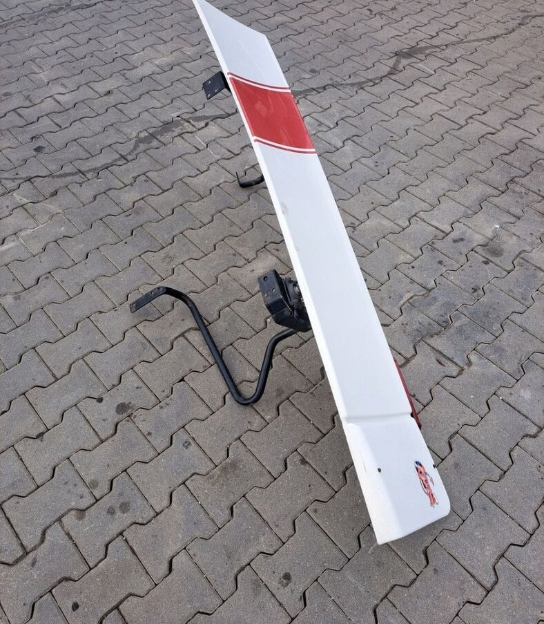 Volvo OWIEWKA LEWA SPOILER ZAKABINOWY VOLVO FH 12 13 - Aerodinámica/ Spoiler para Camión: foto 3 Volvo OWIEWKA LEWA SPOILER ZAKABINOWY VOLVO FH 12 13 - Aerodinámica/ Spoiler para Camión: foto 3