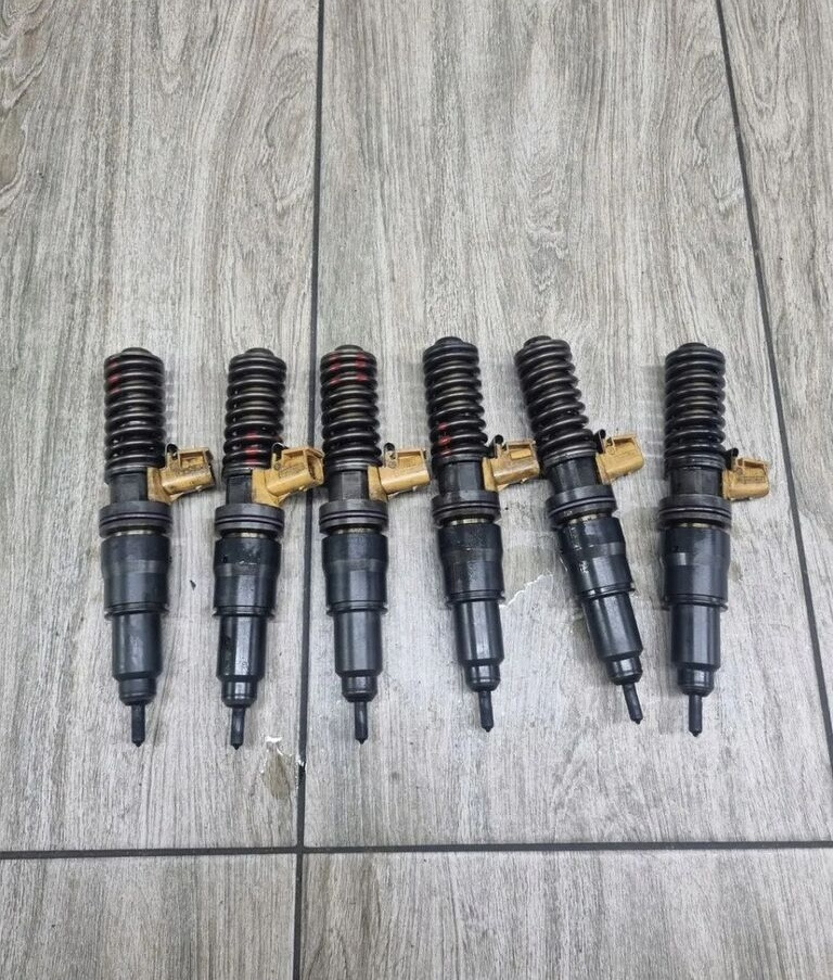 Volvo POMPO E FH 4 FM 4 D13K RENAULT GAMA T C K DTI 13 EURO 6 21977909 Volvo VOLVO FH 4 FM 4 D13K RENAULT GAMA T C K DTI 13 EURO 6 - Bomba de inyección para Camión: foto 1 Volvo POMPO E FH 4 FM 4 D13K RENAULT GAMA T C K DTI 13 EURO 6 21977909 Volvo VOLVO FH 4 FM 4 D13K RENAULT GAMA T C K DTI 13 EURO 6 - Bomba de inyección para Camión: foto 1