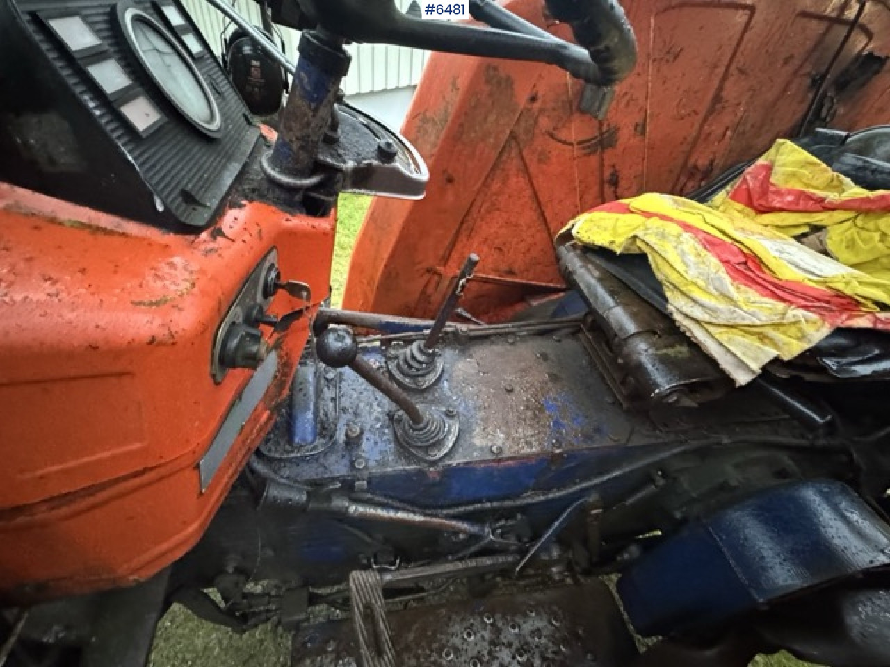 Leasing financiero de 1979 SAME Kosarod 70 with loader and 2 buckets! Repair object leasing 1979 SAME Kosarod 70 with loader and 2 buckets! Repair object: foto 20 Leasing financiero de 1979 SAME Kosarod 70 with loader and 2 buckets! Repair object leasing 1979 SAME Kosarod 70 with loader and 2 buckets! Repair object: foto 20