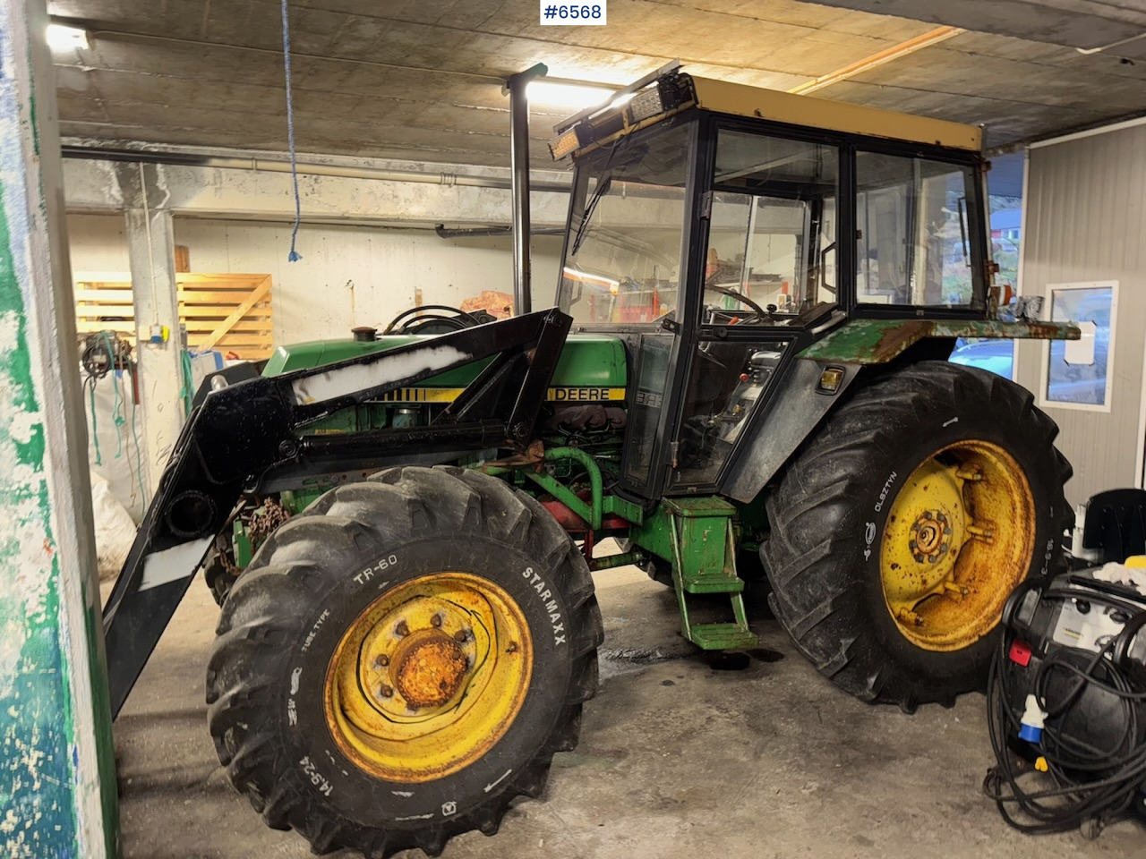 1980 John Deere 2140 w/ front loader. - Tractor: foto 1 1980 John Deere 2140 w/ front loader. - Tractor: foto 1