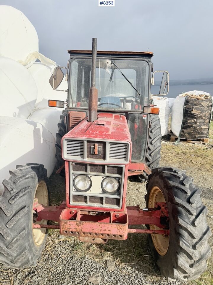 1983 International Harvester 585 - Tractor: foto 5 1983 International Harvester 585 - Tractor: foto 5