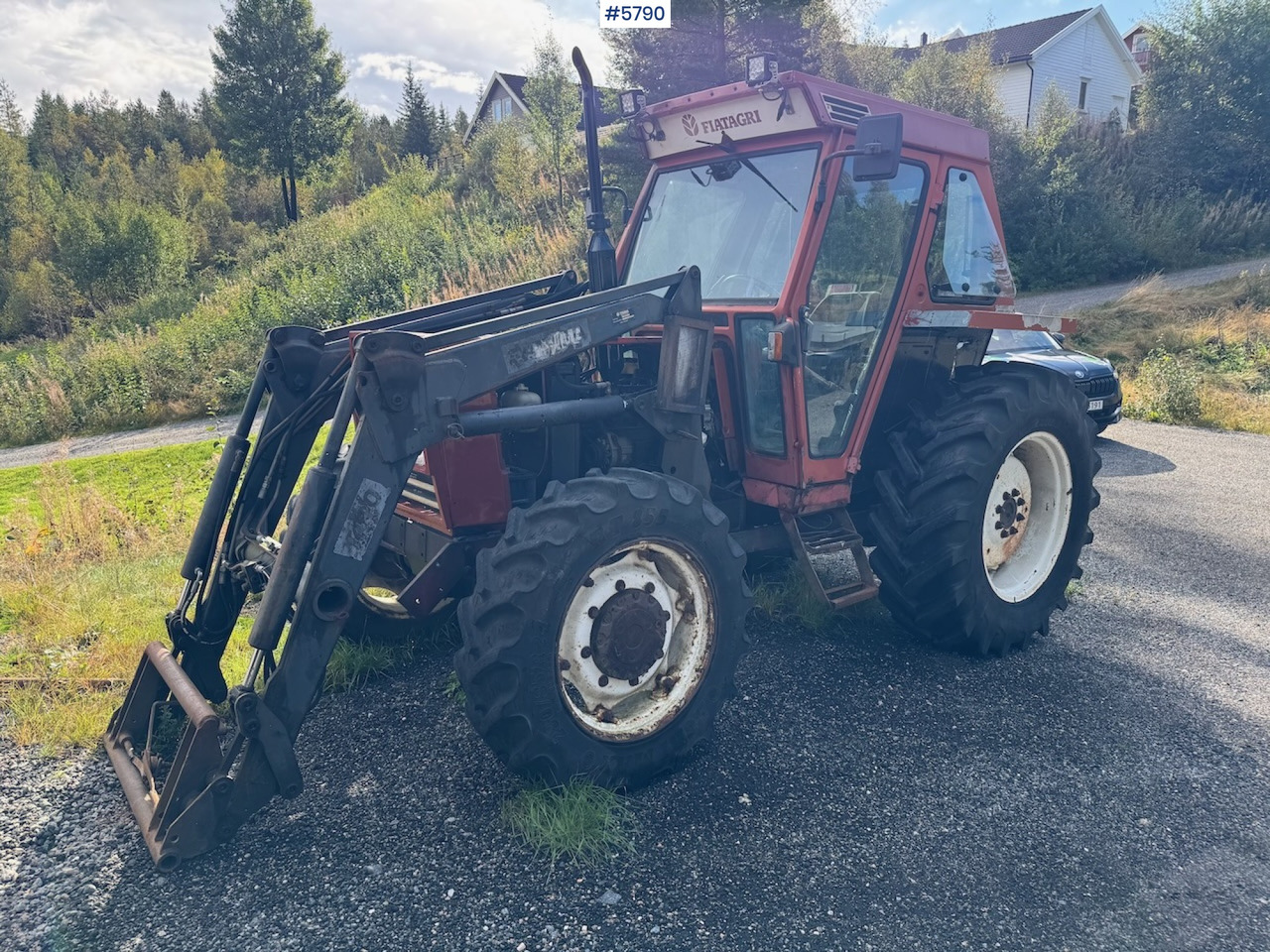 1986 Fiat 70-90 DT w/ front loader. - Tractor: foto 2 1986 Fiat 70-90 DT w/ front loader. - Tractor: foto 2