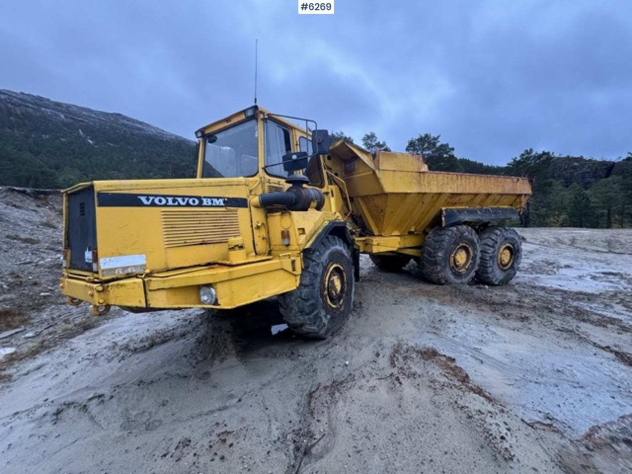 1986 Volvo BM 5350B 6x6 with Overhauled Engine – SEE VIDEO! - Dúmper articulado: foto 4 1986 Volvo BM 5350B 6x6 with Overhauled Engine – SEE VIDEO! - Dúmper articulado: foto 4