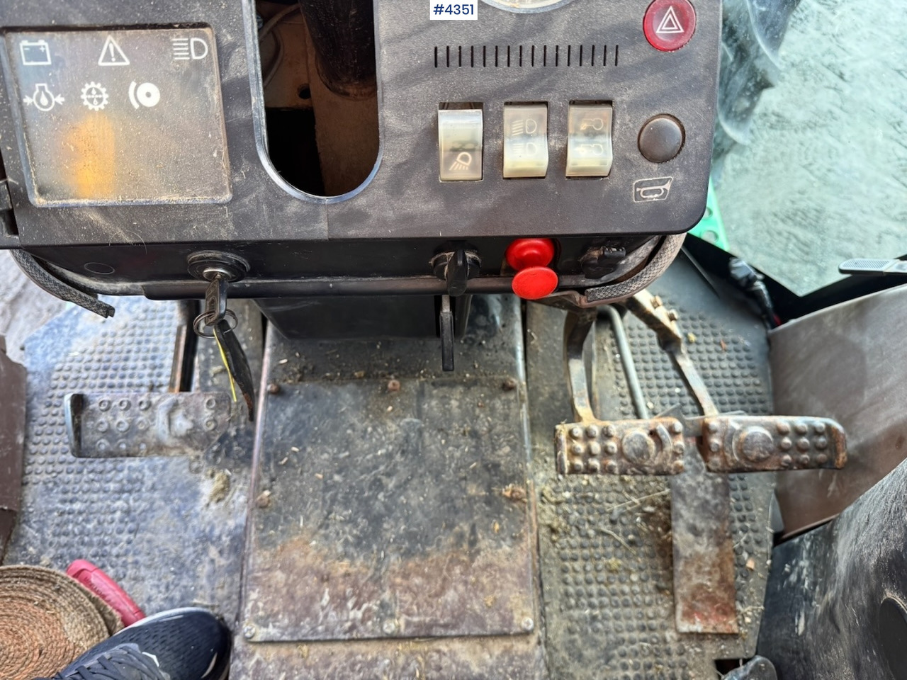 Tractor 1991 John Deere 2850 4x4 Synchron w/ front hydraulics.: foto 18