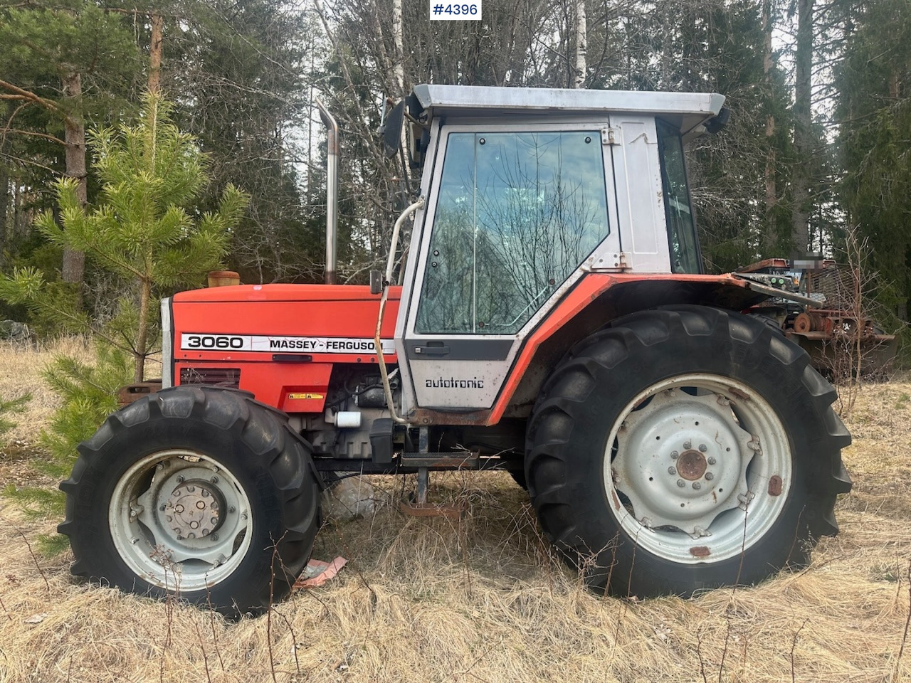 1991 Massey-Ferguson 3060 4x4 tractor. Rep. object - Tractor: foto 3 1991 Massey-Ferguson 3060 4x4 tractor. Rep. object - Tractor: foto 3