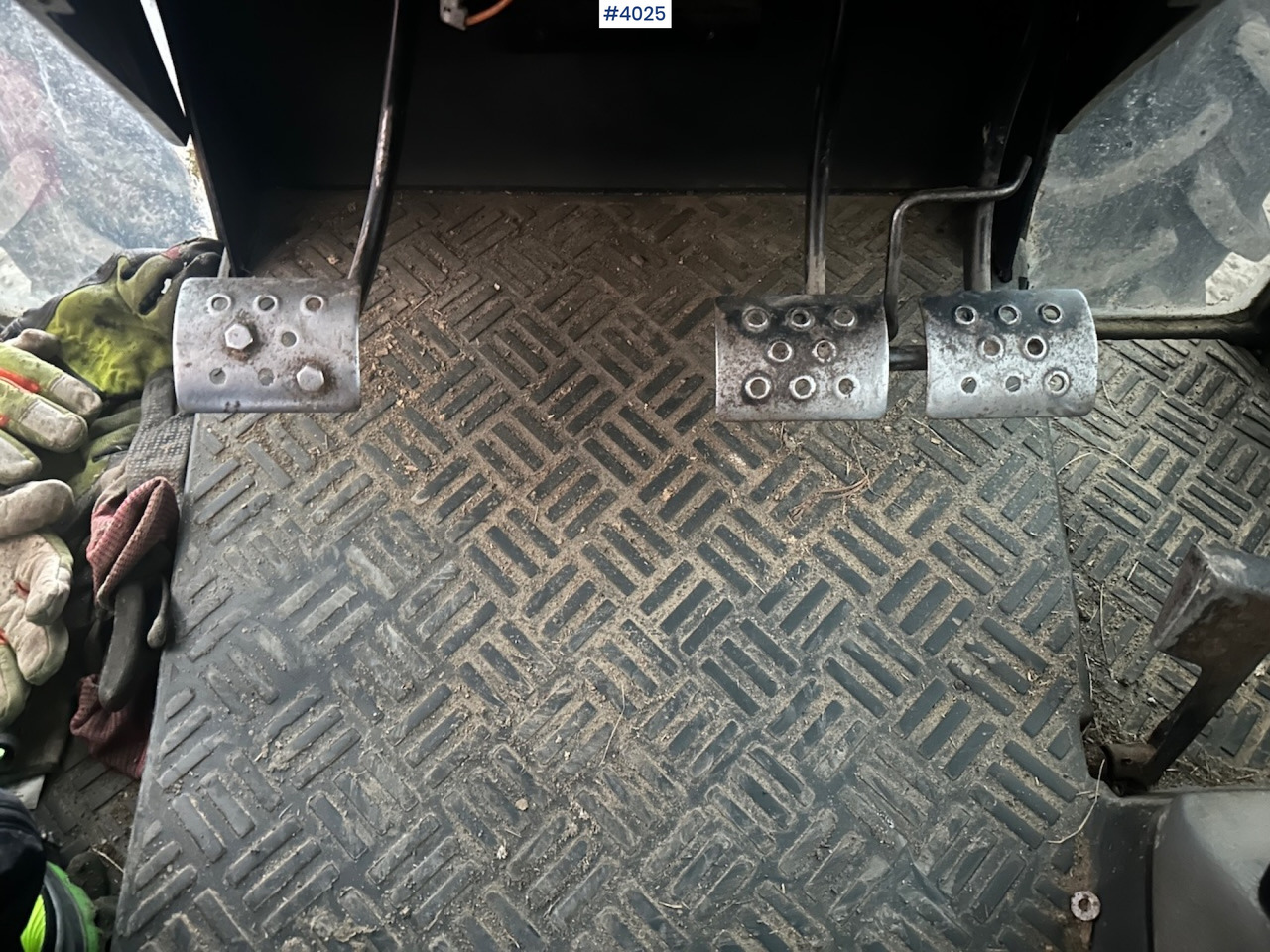 Tractor 1994 Massey Ferguson 3075 4x4 tractor. WATCH VIDEO.: foto 36