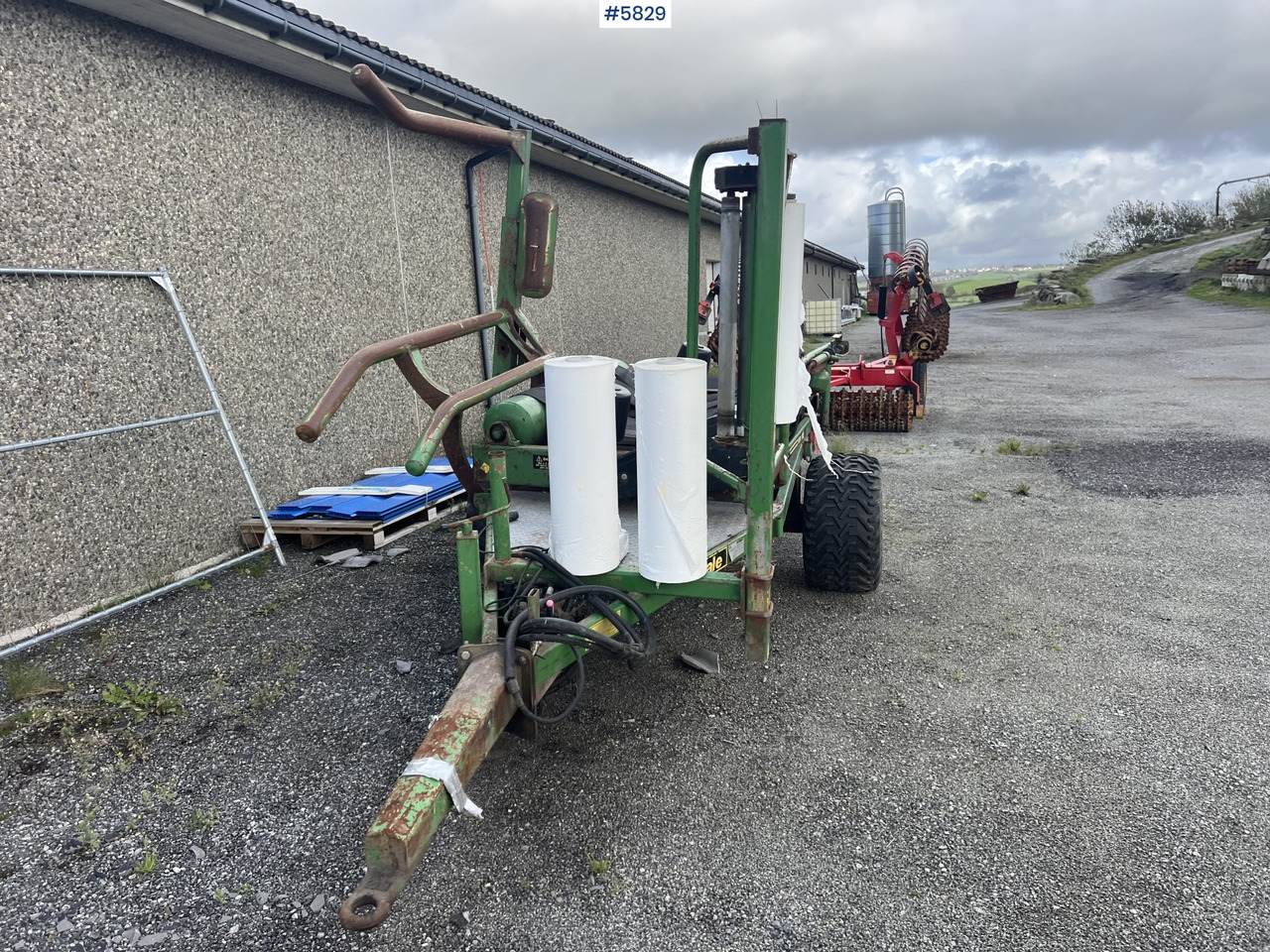 1996 Mchale 991B round bale wrapper - Maquinaria de henificación: foto 4 1996 Mchale 991B round bale wrapper - Maquinaria de henificación: foto 4