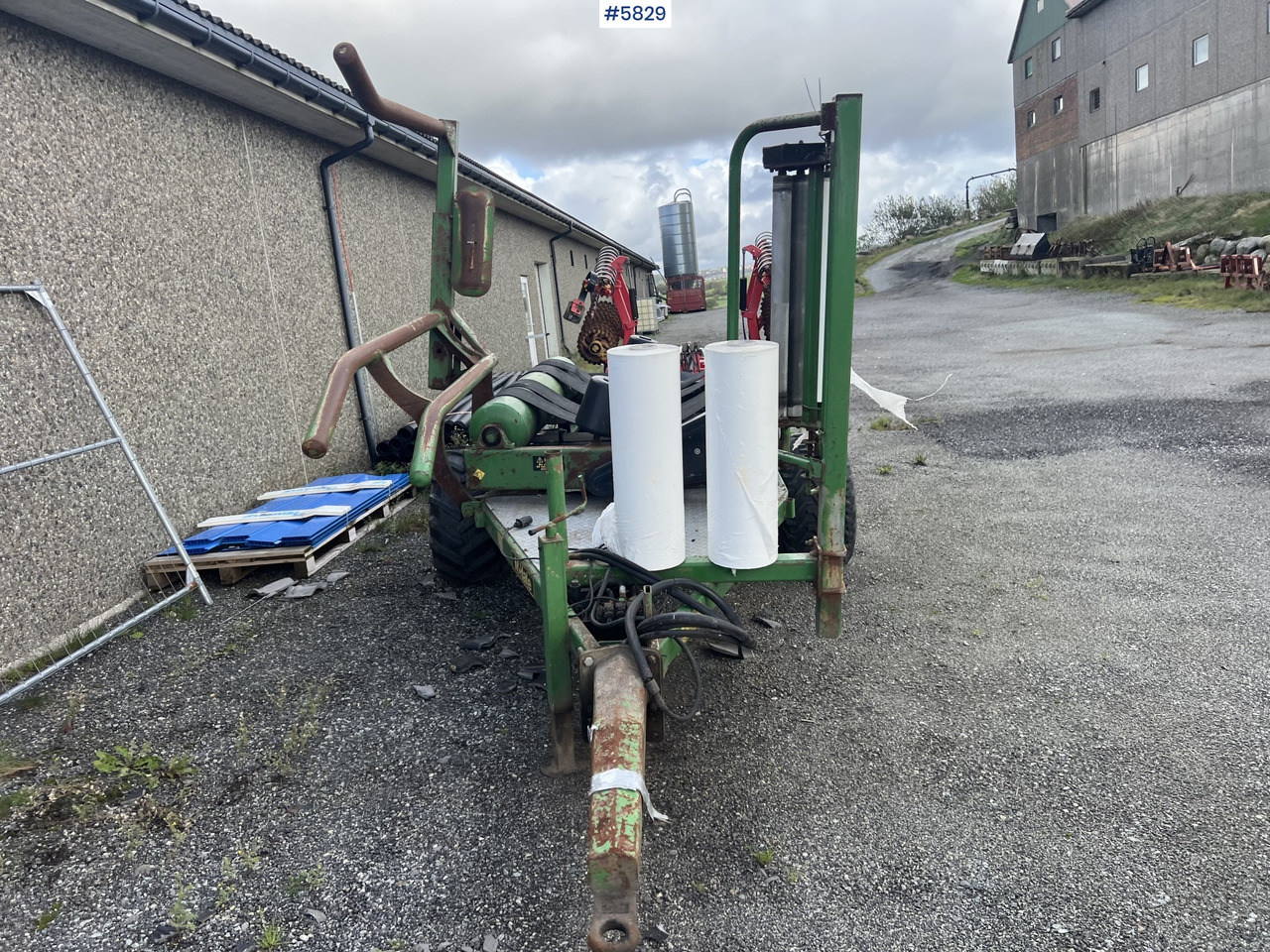 1996 Mchale 991B round bale wrapper - Maquinaria de henificación: foto 3 1996 Mchale 991B round bale wrapper - Maquinaria de henificación: foto 3