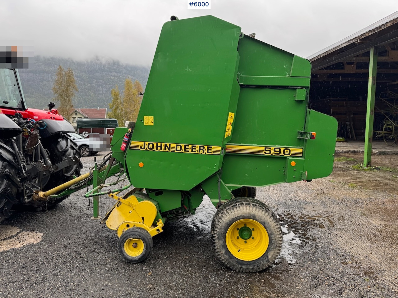 2000 John Deere 590 Round Baler. - Maquinaria de henificación: foto 2 2000 John Deere 590 Round Baler. - Maquinaria de henificación: foto 2