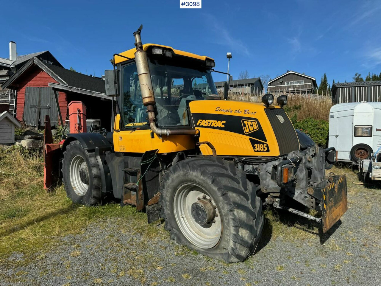 2001 JCB Fastrac 3185 4x4. The plow rigged and two sets of tires. - Tractor: foto 3 2001 JCB Fastrac 3185 4x4. The plow rigged and two sets of tires. - Tractor: foto 3
