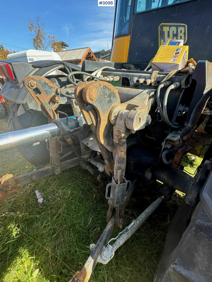 Tractor 2001 JCB Fastrac 3185 4x4. The plow rigged and two sets of tires.: foto 20 Tractor 2001 JCB Fastrac 3185 4x4. The plow rigged and two sets of tires.: foto 20