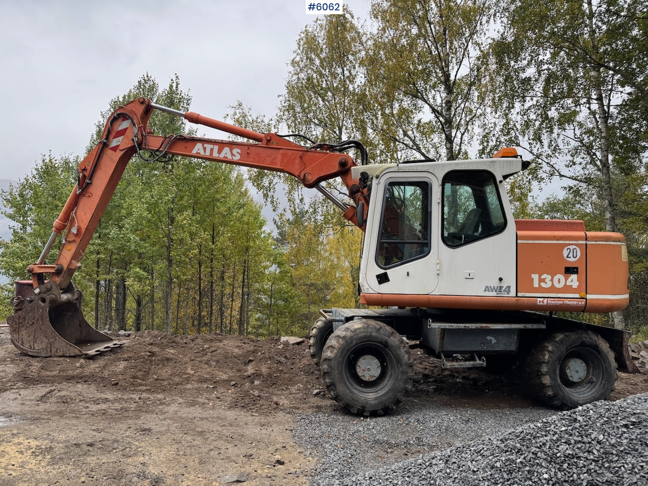 2002 Atlas 1304 w/ 1 backhoe bucket Low Hours! - Excavadora de ruedas: foto 1 2002 Atlas 1304 w/ 1 backhoe bucket Low Hours! - Excavadora de ruedas: foto 1