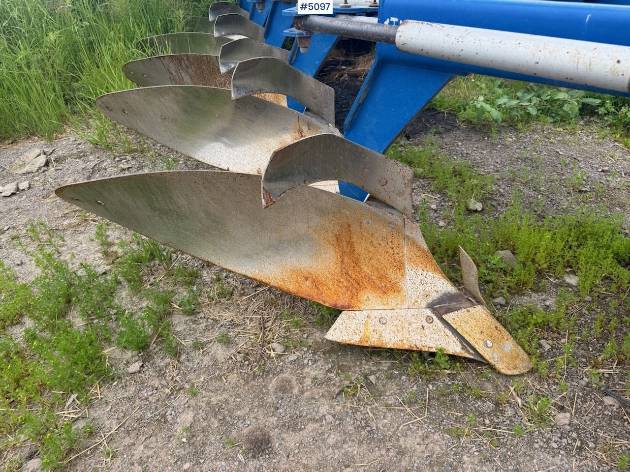 2003 Øverum VF CX5875 5-furrow reversible plough - Equipo para trabajo del suelo: foto 4 2003 Øverum VF CX5875 5-furrow reversible plough - Equipo para trabajo del suelo: foto 4