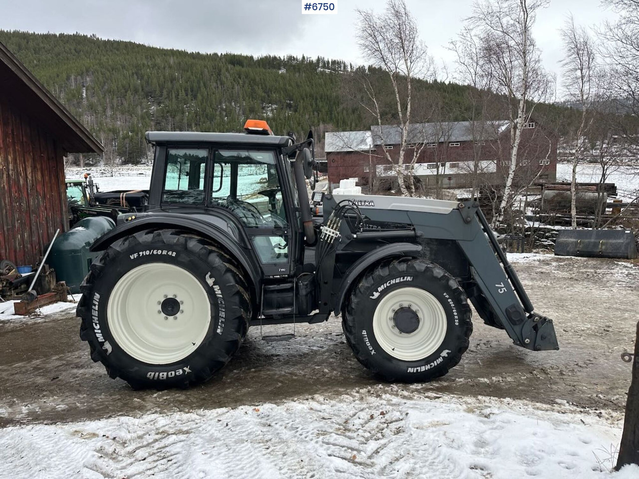 2006 Valtra T190 4x4 w/ Front loader and new gearbox! SEE VIDEO. - Tractor: foto 1 2006 Valtra T190 4x4 w/ Front loader and new gearbox! SEE VIDEO. - Tractor: foto 1