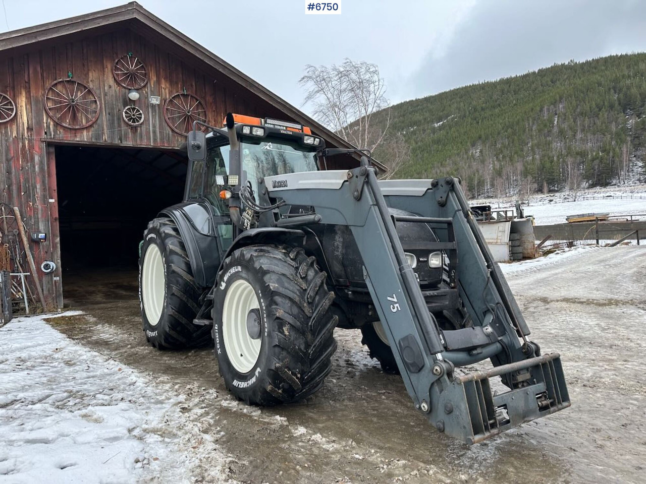 2006 Valtra T190 4x4 w/ Front loader and new gearbox! SEE VIDEO. - Tractor: foto 3 2006 Valtra T190 4x4 w/ Front loader and new gearbox! SEE VIDEO. - Tractor: foto 3