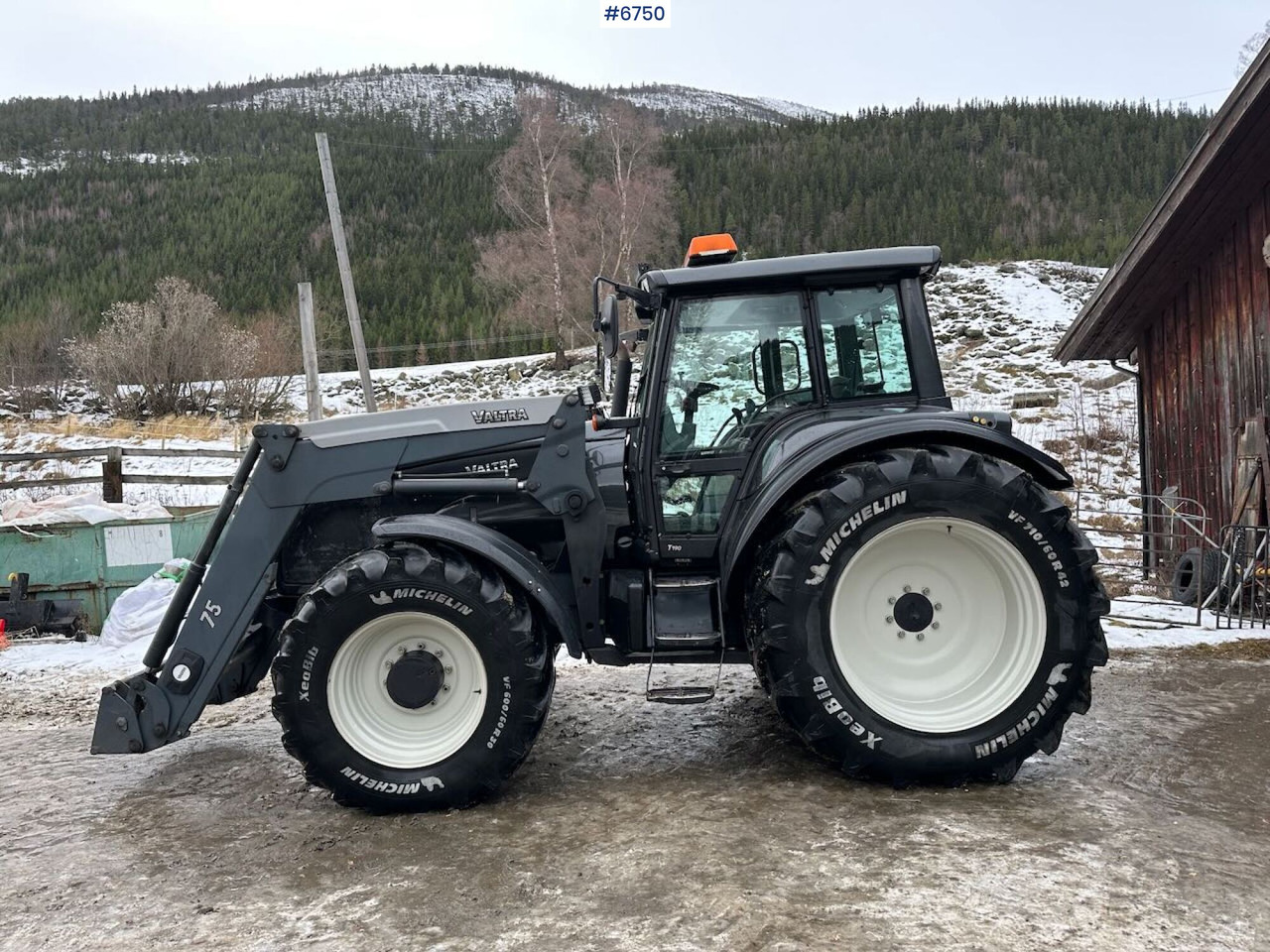 2006 Valtra T190 4x4 w/ Front loader and new gearbox! SEE VIDEO. - Tractor: foto 2 2006 Valtra T190 4x4 w/ Front loader and new gearbox! SEE VIDEO. - Tractor: foto 2